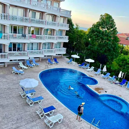 Perla Del Mar Panorama First Line Apartament *